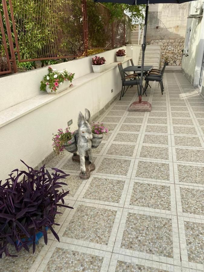 Apartmani Znaor Baška Voda Esterno foto