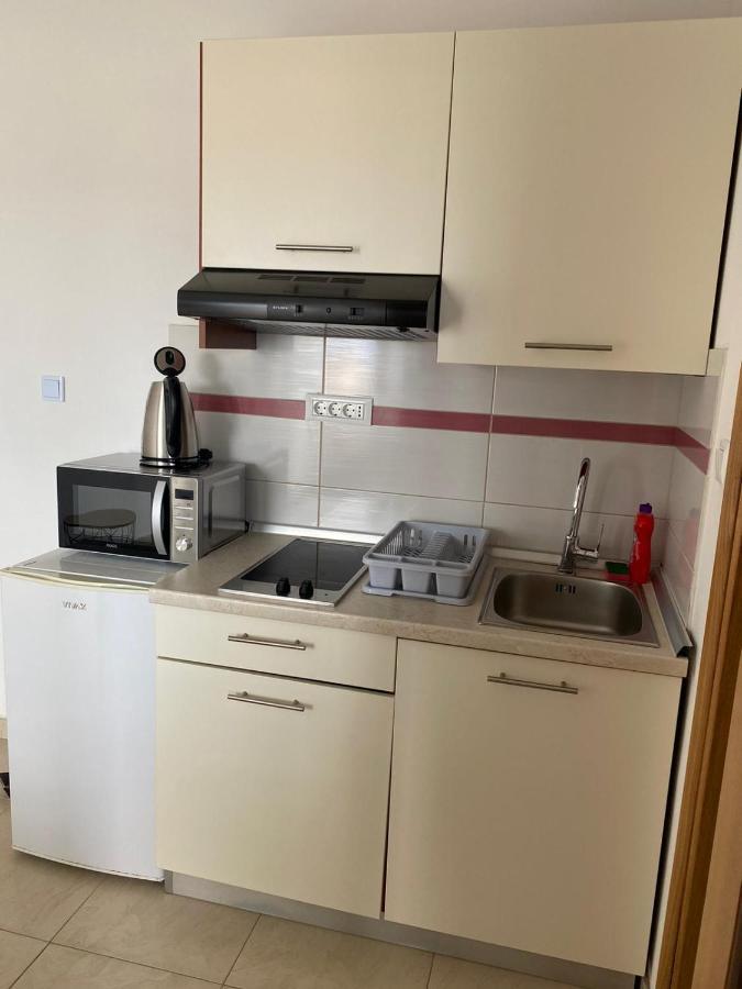 Apartmani Znaor Baška Voda Esterno foto