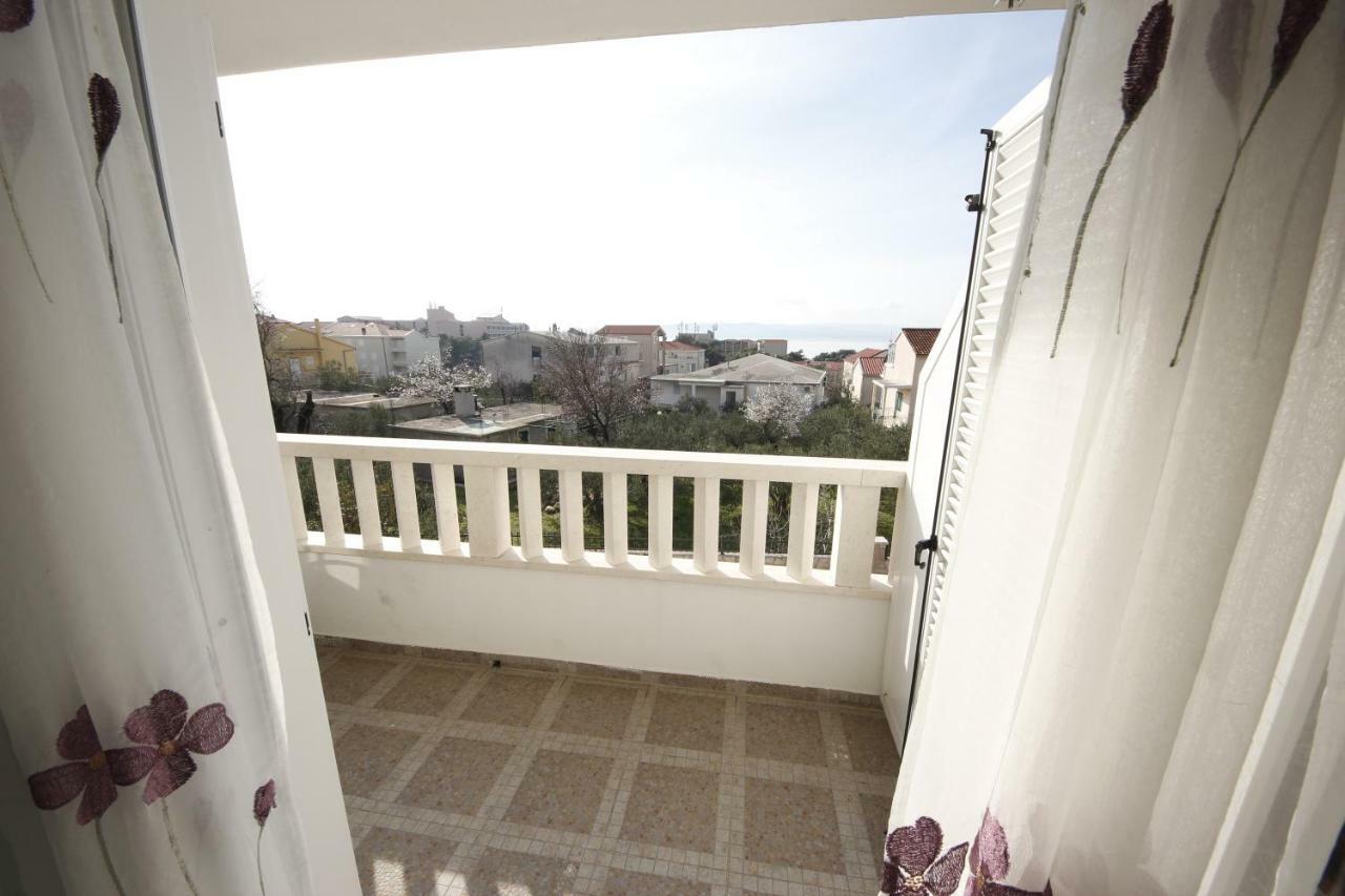Apartmani Znaor Baška Voda Esterno foto